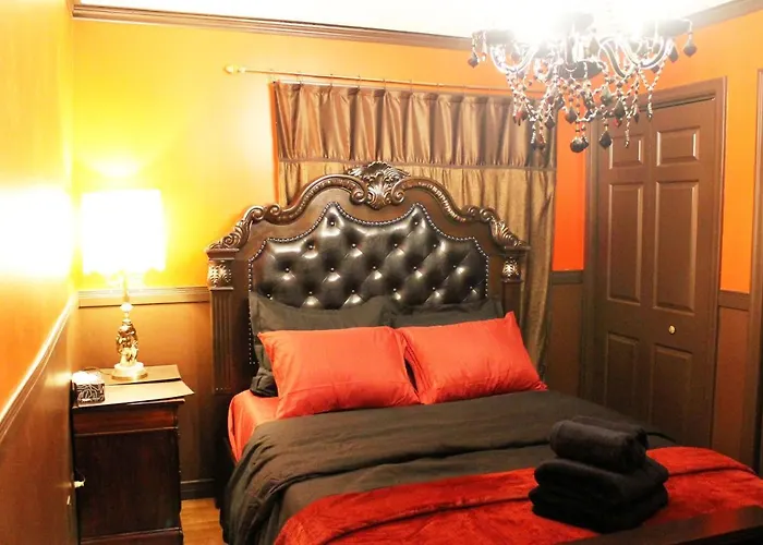 Private Bedrooms+Free Parking