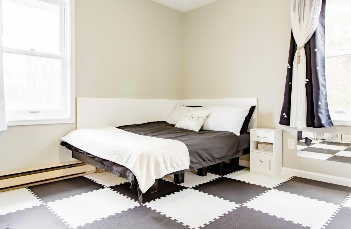 Homestay Private Bedrooms+free Parking Lower Sackville